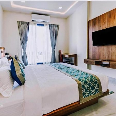 Hotel De Hocks Deluxe - New Delhi Railway Station Екстериор снимка