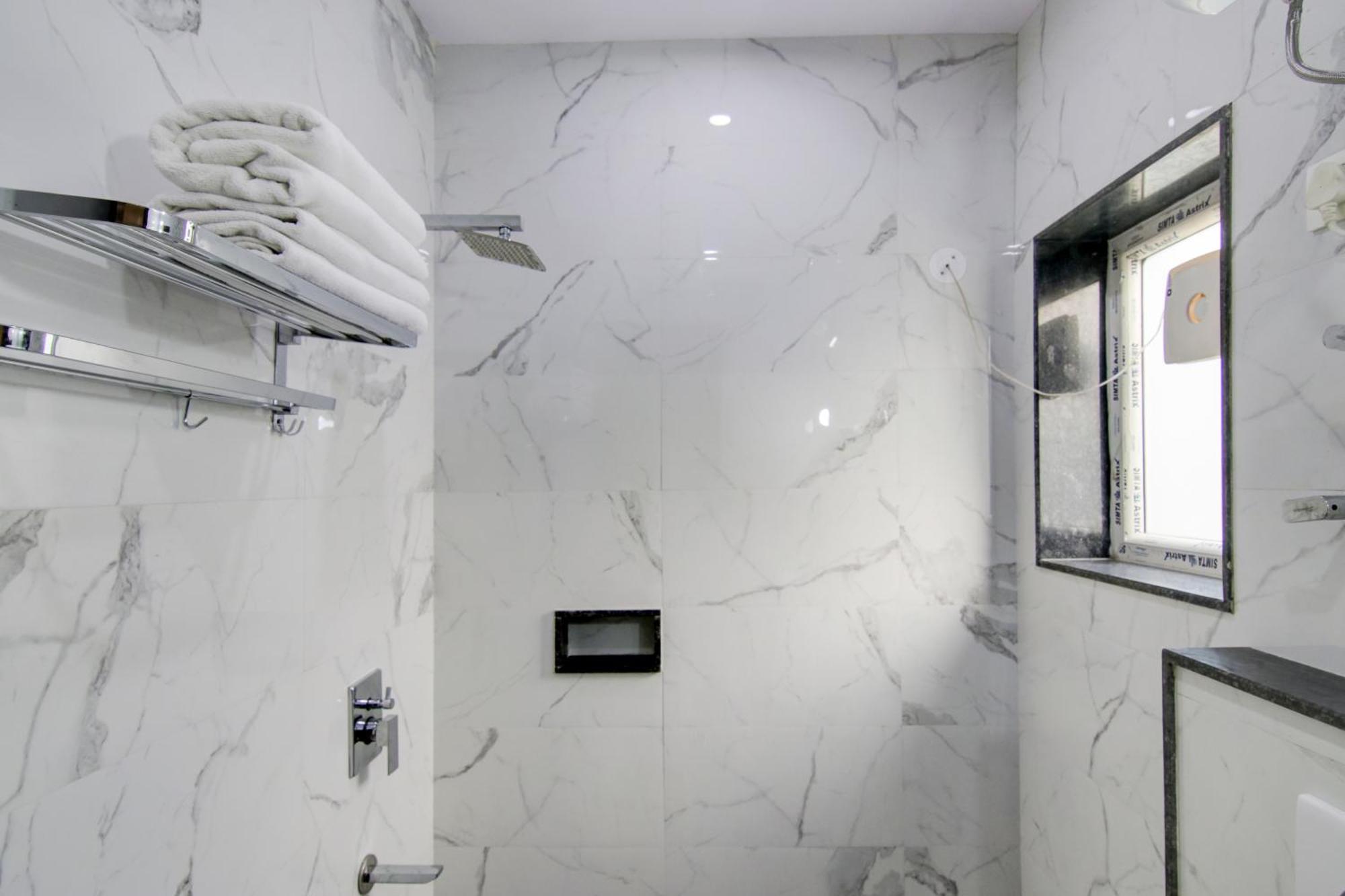 Hotel De Hocks Deluxe - New Delhi Railway Station Екстериор снимка