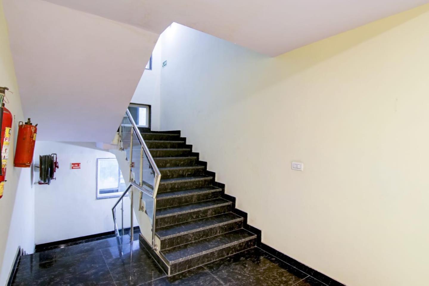 Hotel De Hocks Deluxe - New Delhi Railway Station Екстериор снимка